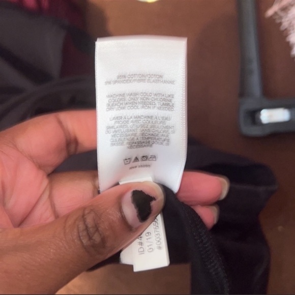 Express black sleeveless crop tank top - Picture 3 of 4